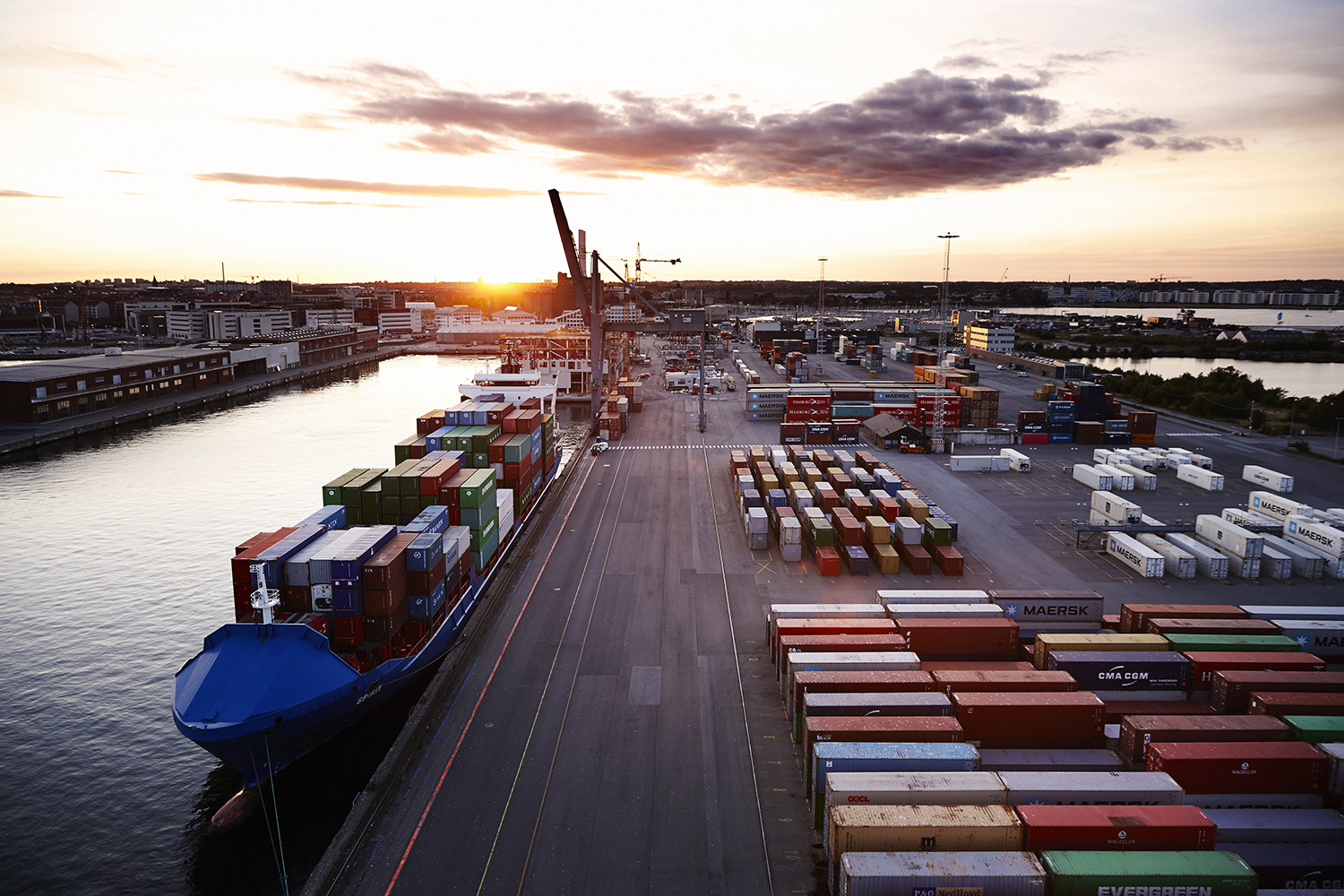 Port_of_Copenhagen_morning_2015